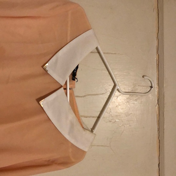 Classic flowy blouse - Picture 4 of 4